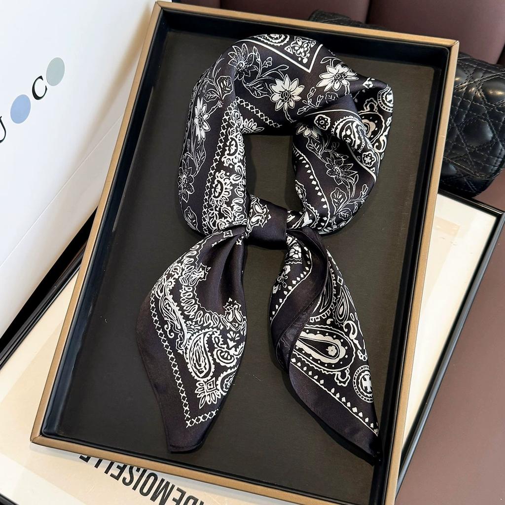 Fashion 100% Nature Real Silk Square Scarf Women Female Foualrd Neckerchief Summer Beach Scarves Shawl Bandana Hijab Pashmina