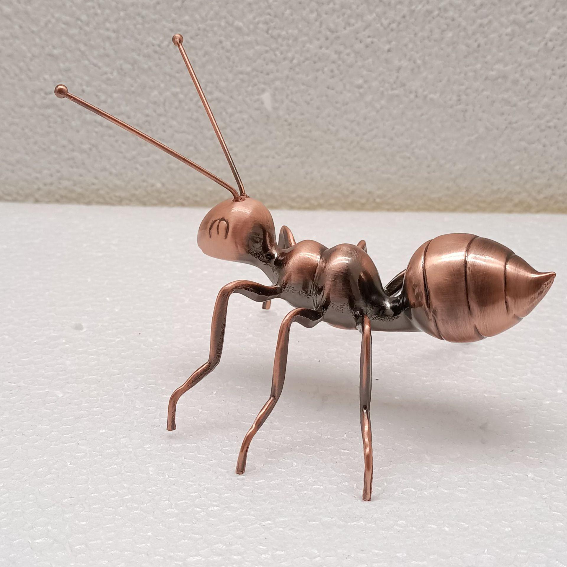 

Creative Metal Ants Statue Desktop Ornament Gold Black Ants Figurines Home Decorations Modern Small Ornaments Decoration Crafts