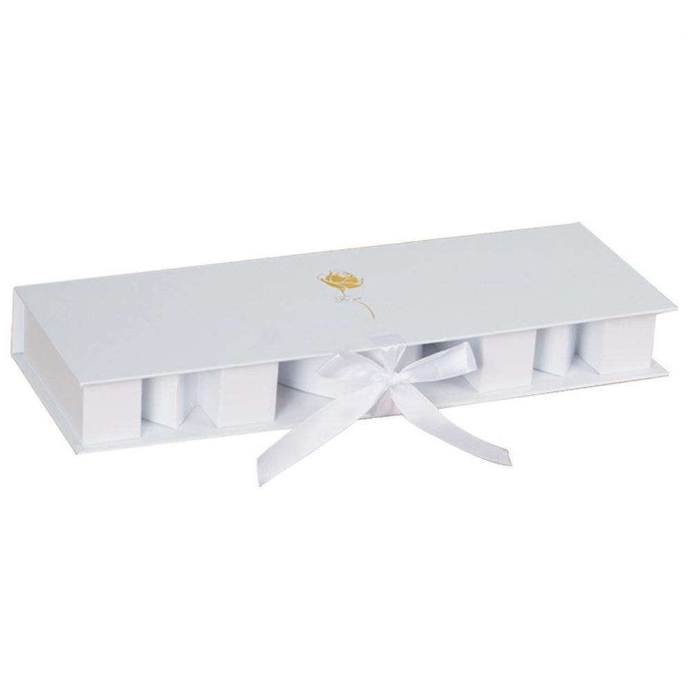 

Romantic MOM Letter Shaped Gift Box Rectangle Paperboard Mother s Day Gift Box Ribbon Closure Large Floral Packaging Box 54.8 X 19.5 X 6.8 CM білий