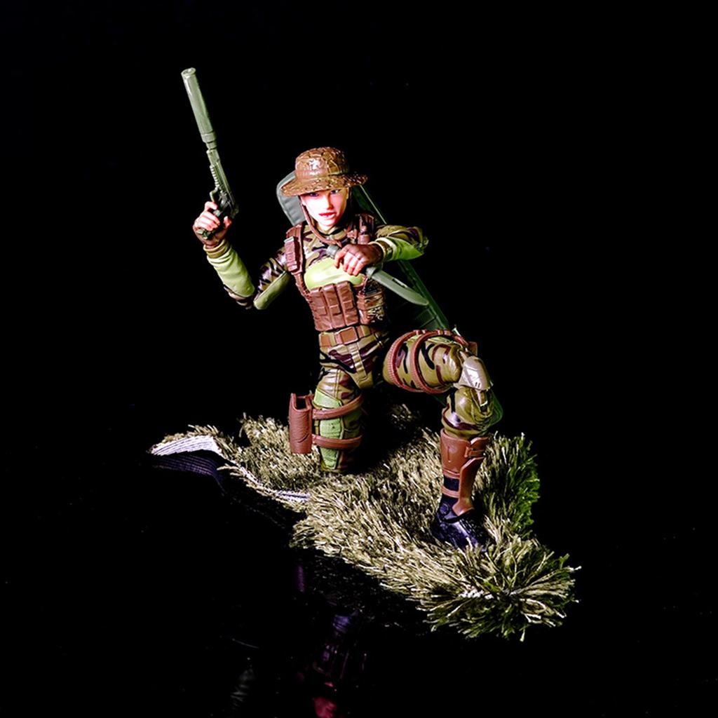 Action Figure Collectible Action Figure Includes Interchangeable Head, Hands And Accessories - Video Game