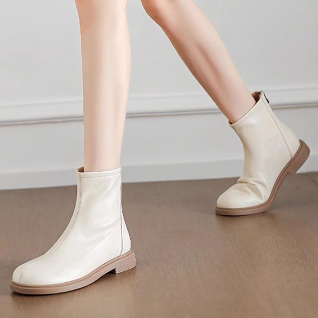 Små fötter~ Bekväma elastiska korta stövletter damers barfota stövlar 2025 ny koreansk version tunna stövlar Martin-kängor platta enkelstövlar