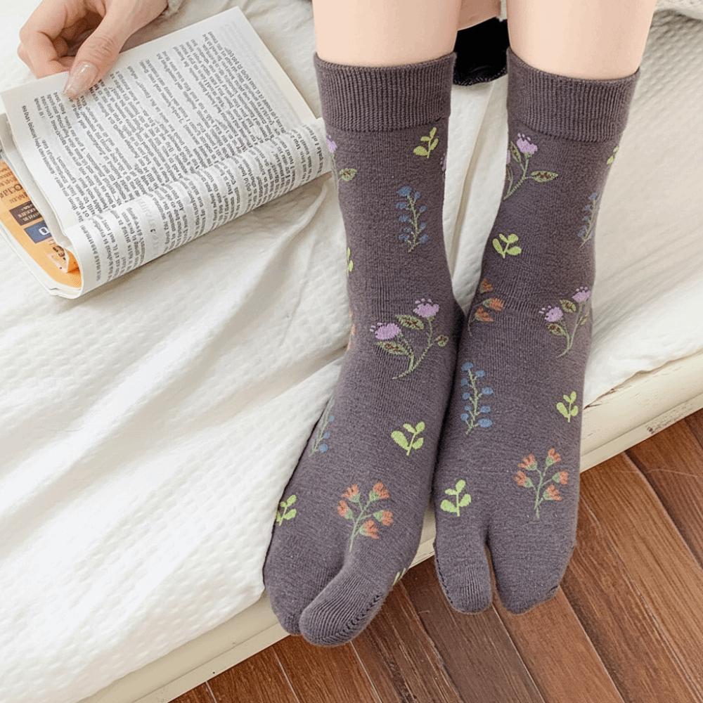1 Pair Flower Pattern Women Tabi Socks Japanese Style Two-Toed Socks Cute Split Toe Socks