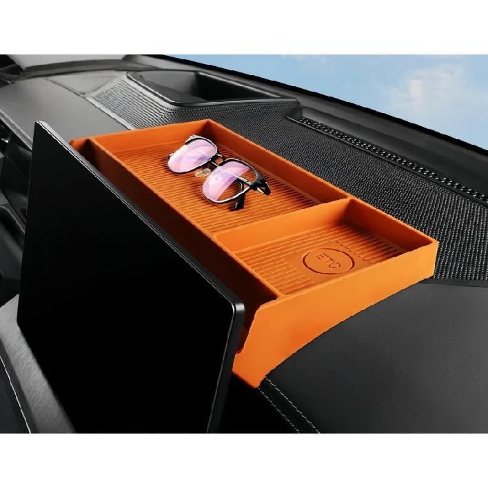 Fit for GWM Tank 500 Hi4-T Hi4-Z 2026 Car Central Control Screen Rear Silicone Storage Box Modified Car Interior Upgrade Parts