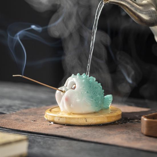 Pufferfish Incense Stick Holder Resin Globefish Tea Pet Figurine Incense Burner Home Office Tea Room Table Decoration Ornament