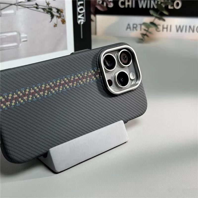 Geometric Carbon Fiber Texture 3D Relief For Magsafe Case For Iphone 13 15 14 12 16 17 Pro Max Wireless Charging Hard Case Cover