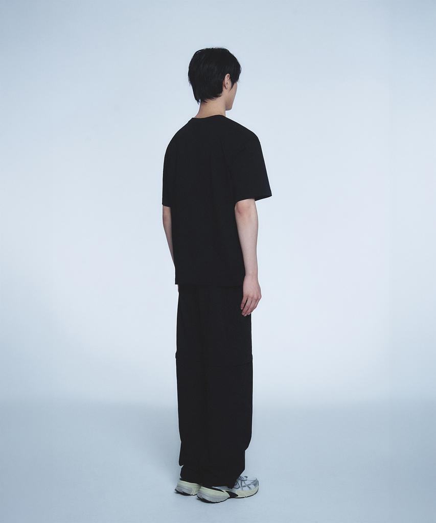 Hyeonpiteu Symbol Side Pocket T-Shirt-[Black]
