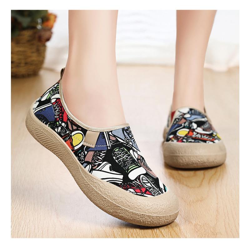 Women's Breathable Mom Shoes Soft Flat Sole Slip-On Spring Casual Cloth Shoes Orthopedic Comfort Lightweight Non-Slip Wide Width