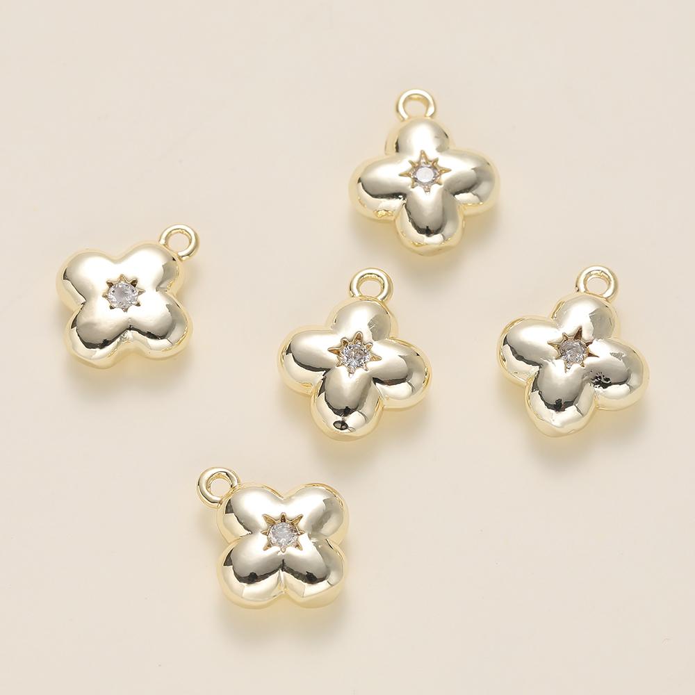 2Pcs/Pack 14/18K Gold Plated Flowers Shape Pendants with Zircon for Necklace Bracelets Jewelry Making Supplies Accessories