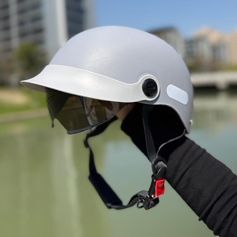 Certified 3C Electric Motorcycle Helmet: Retro, Breathable, All-Season, Lightweight for Men and Women