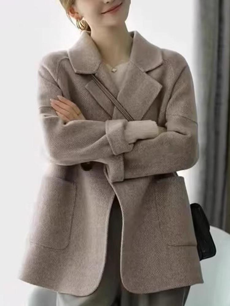 Women's Stylish Wool Coat - New Autumn & Winter Short Design, Elegant & Trendy