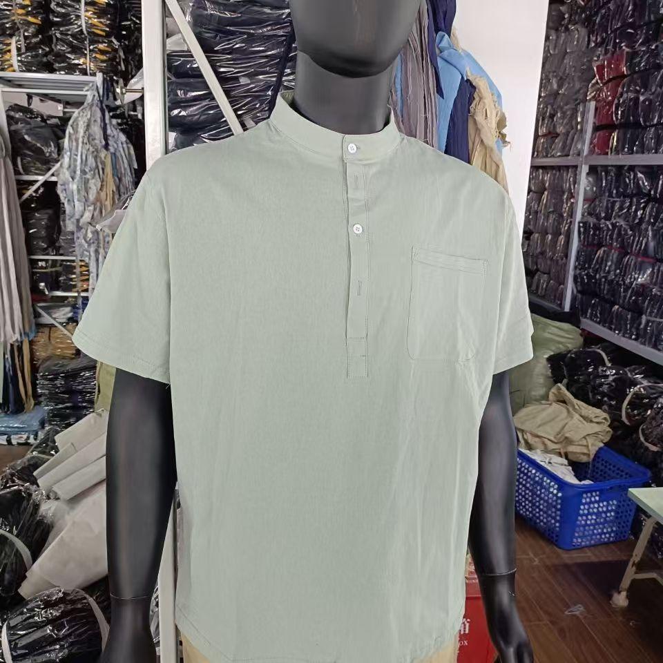 Sommer Baumwoll-Leinen kurzärmeliges Herren-T-Shirt Stehkragen Schnalle halb offene Knopfleiste einfaches einfarbiges kurzärmeliges T-Shirt