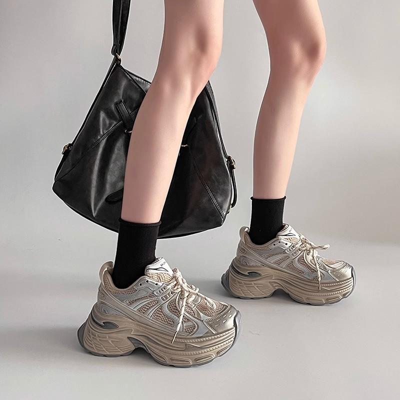 Versatile, breathable and comfortable German training dad shoes, fashionable in spring and summer, small people show height and increase height, pl