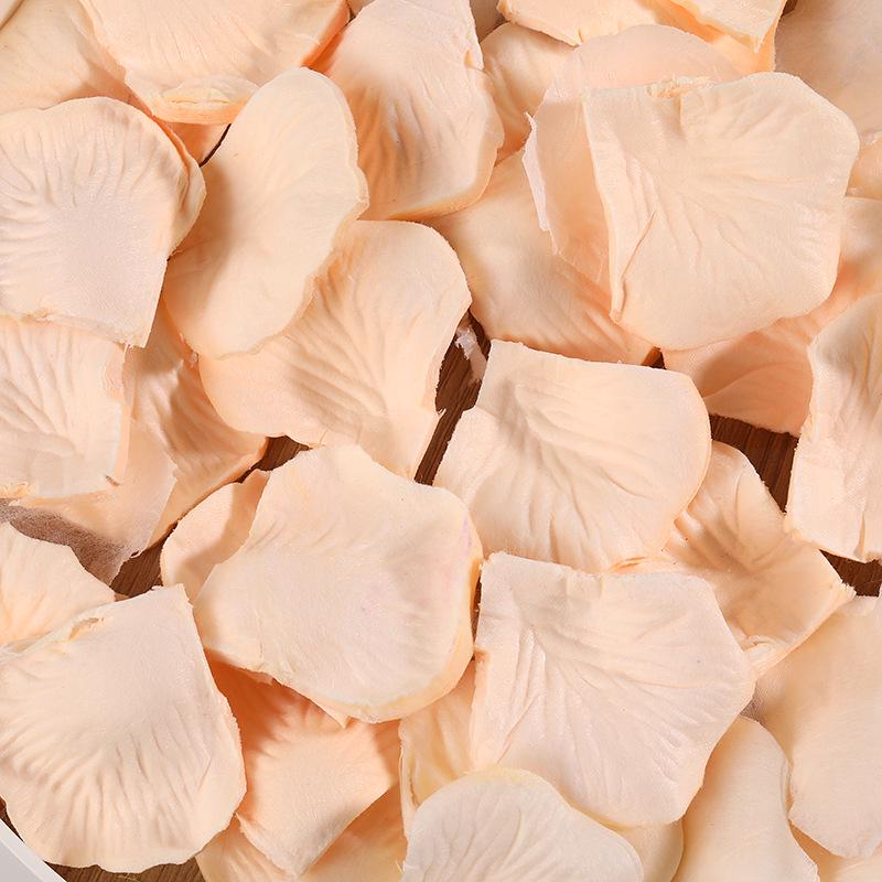 Non-Woven Artificial Rose Petals for Wedding Decorations and Hand-Thrown Arrangements