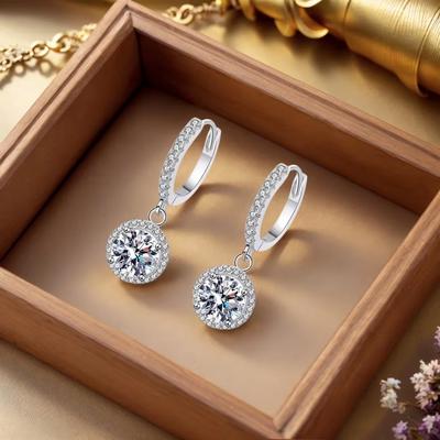 Orecchini Rotondi in Argento Sterling con Moissanite da 1 Carato per Donna Stile Lussuoso da Sera