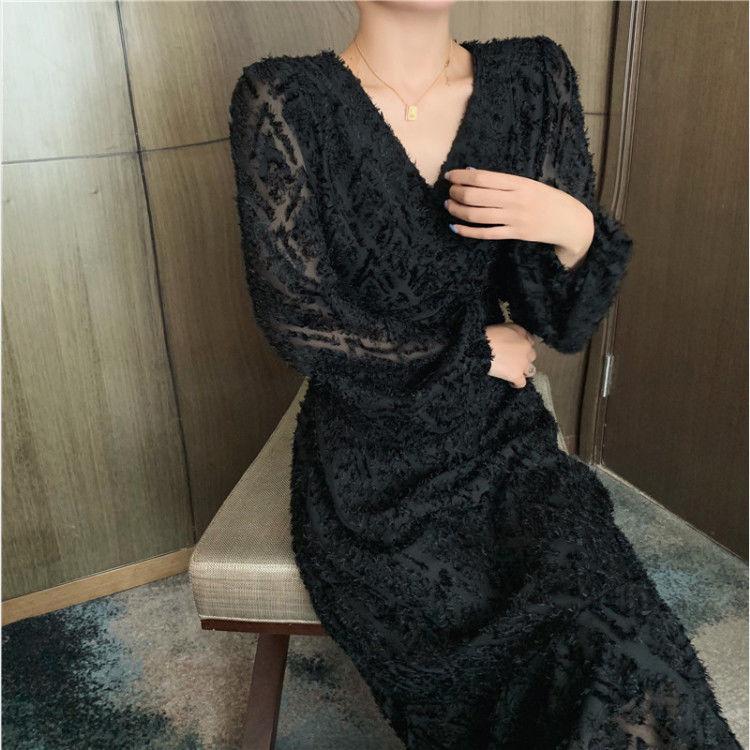 Early Spring Sweet Fishtail Dress Gentle Light Mature Style French Super Fairy V-neck Skirt