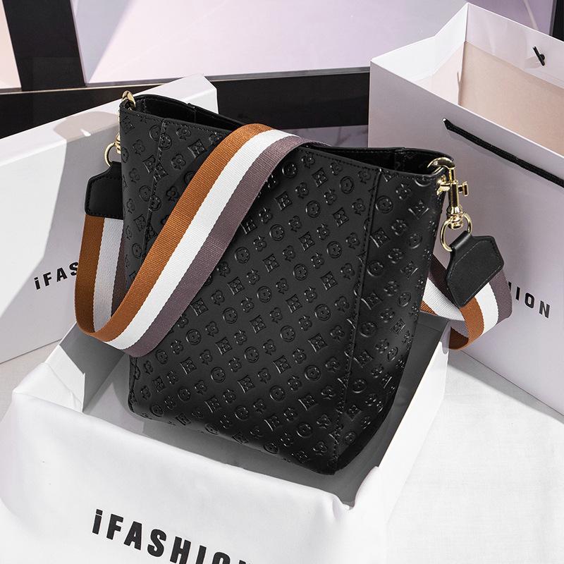 New Women's Bag Fashionable Versatile Embossed Solid Color Bucket Bag High-end Wide Shoulder Strap Commuter Shoulder Messenger Bag
