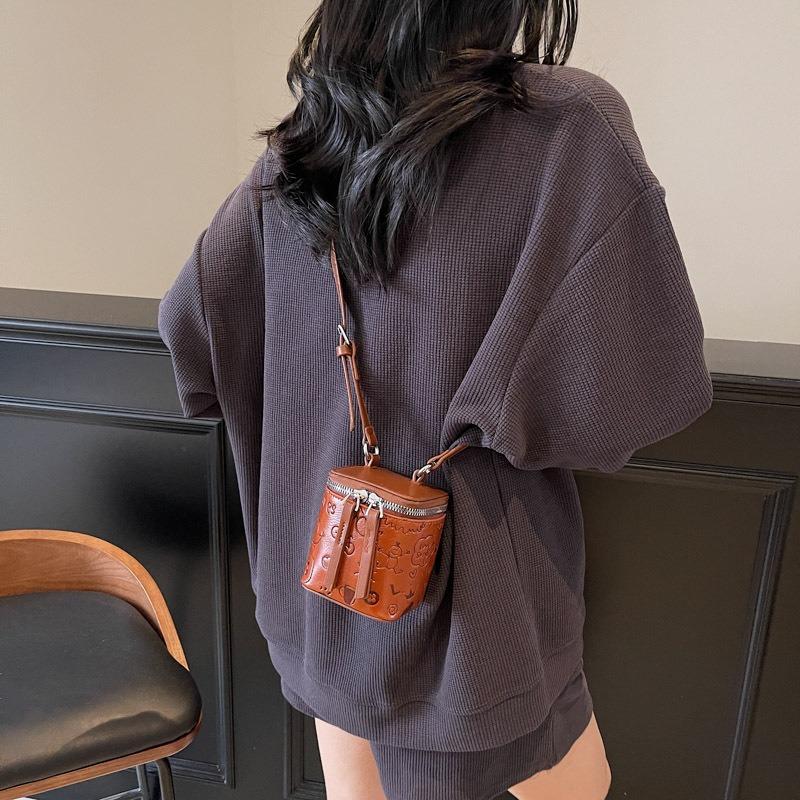 Mini Small Bag Women's New Fashion Popular Red Envelope Niche Versatile Shoulder Messenger Bag