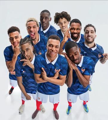 Camisa da Copa do Mundo de 2026 da França Versão do Torcedor mesmo estilo Camisa de Futebol