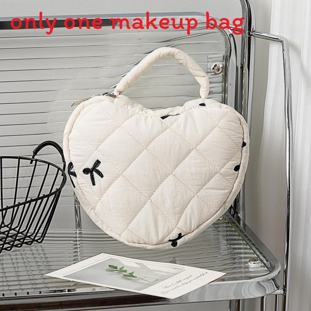 Floral Woman Travel Makeup Bag With Large Capacity And Quilted Design For Home Storage