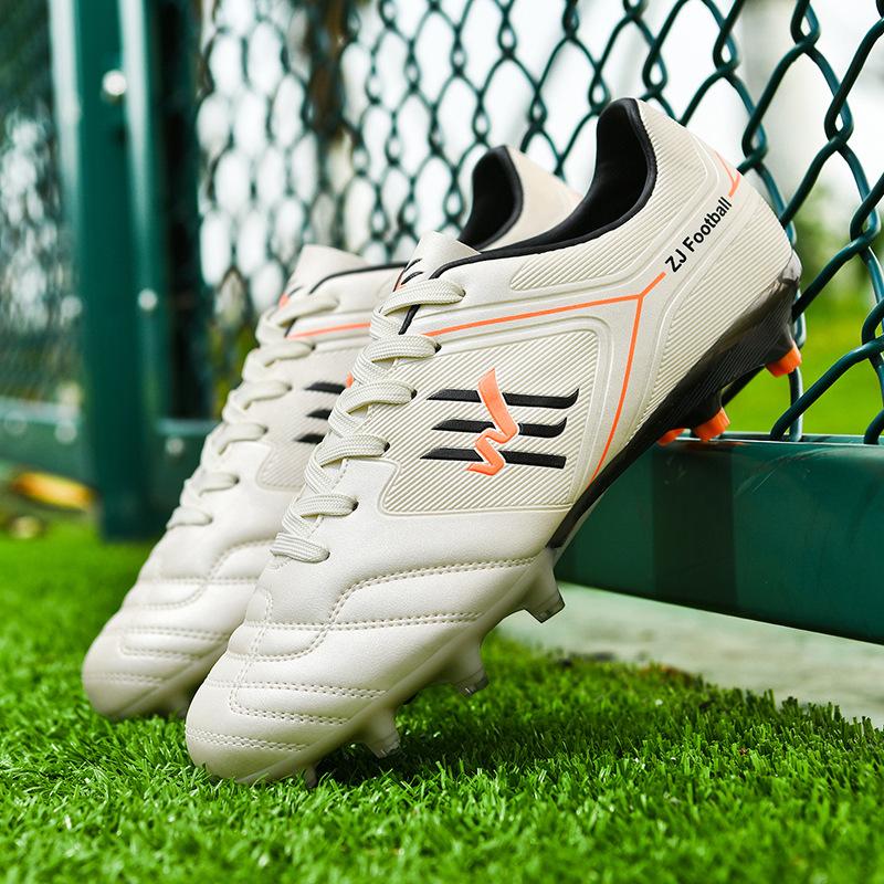 New student spike football shoes men's and women's breathable non-slip sports shoes youth game sports football shoes