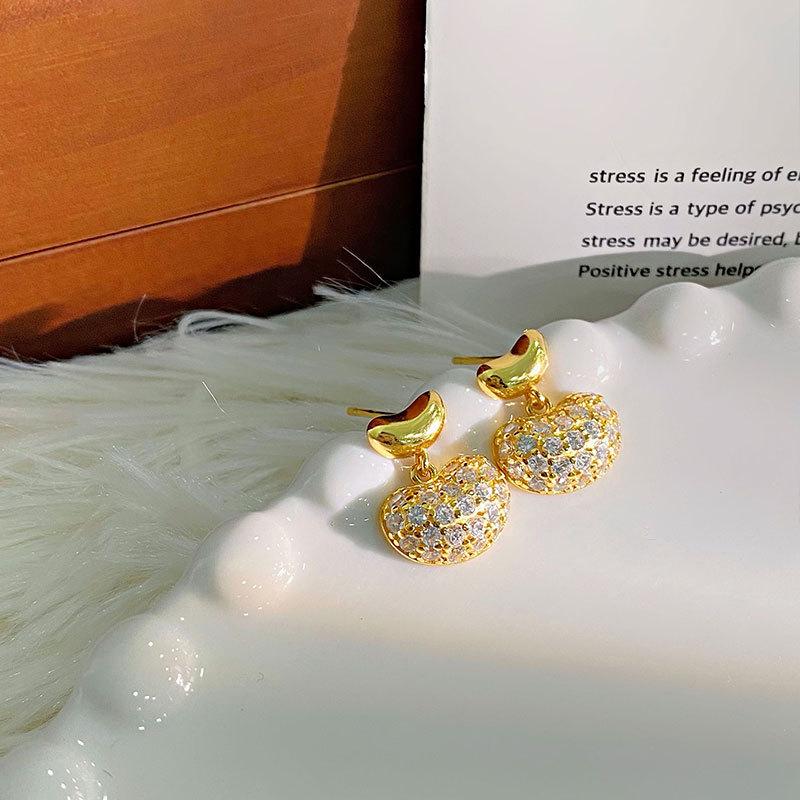 

Серьги-бобы с бриллиантами, легкая роскошь, нишевый дизайн высокого класса, модные и изысканные украшения для ушей для женщин