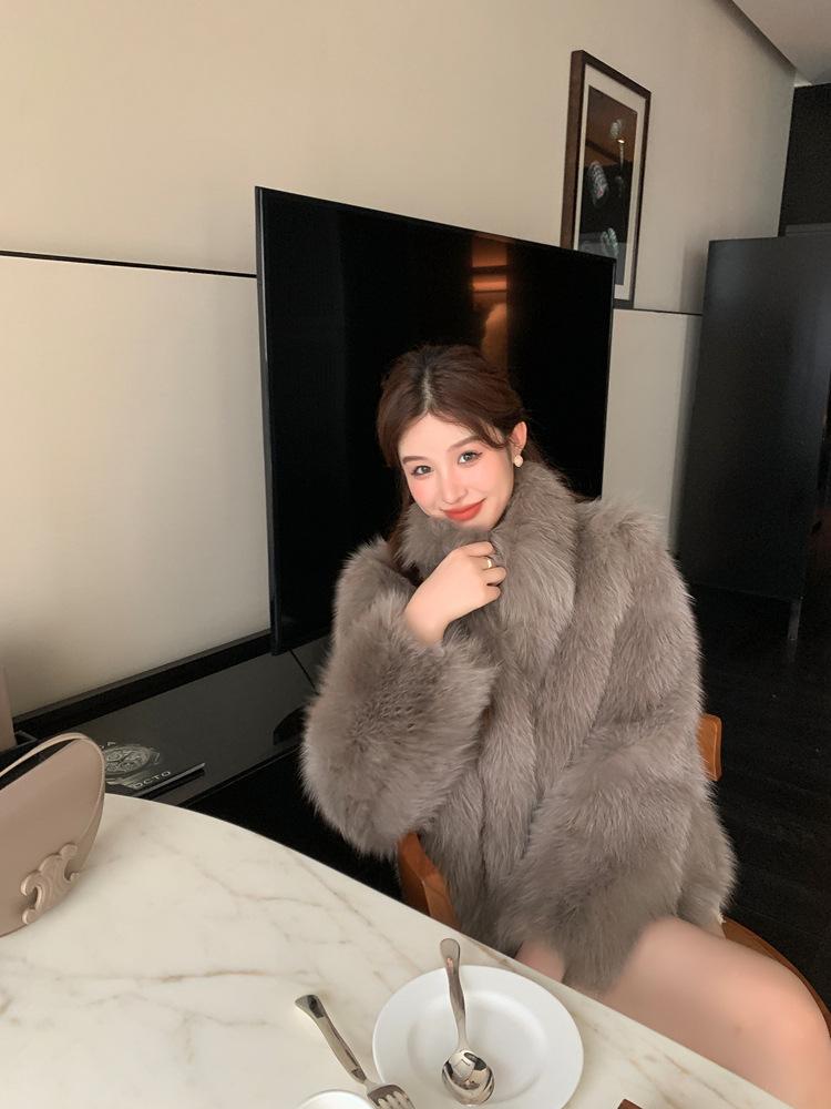 Imitation Fox Fur Coat Fur Winter New Fashion Short Fur Coat Thickened and Thin Young Coat