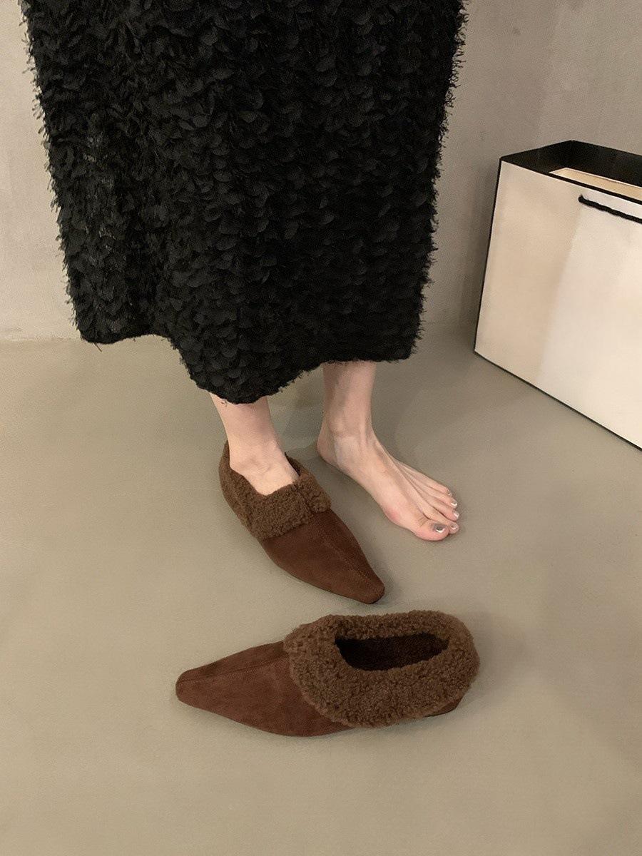 

Ретро бархатные теплые одинарные туфли женские осенне-зимние новые модные корейские версии черные универсальные и тонкие пушистые туфли хлопковые одинарные туфли 40 темно-коричневого