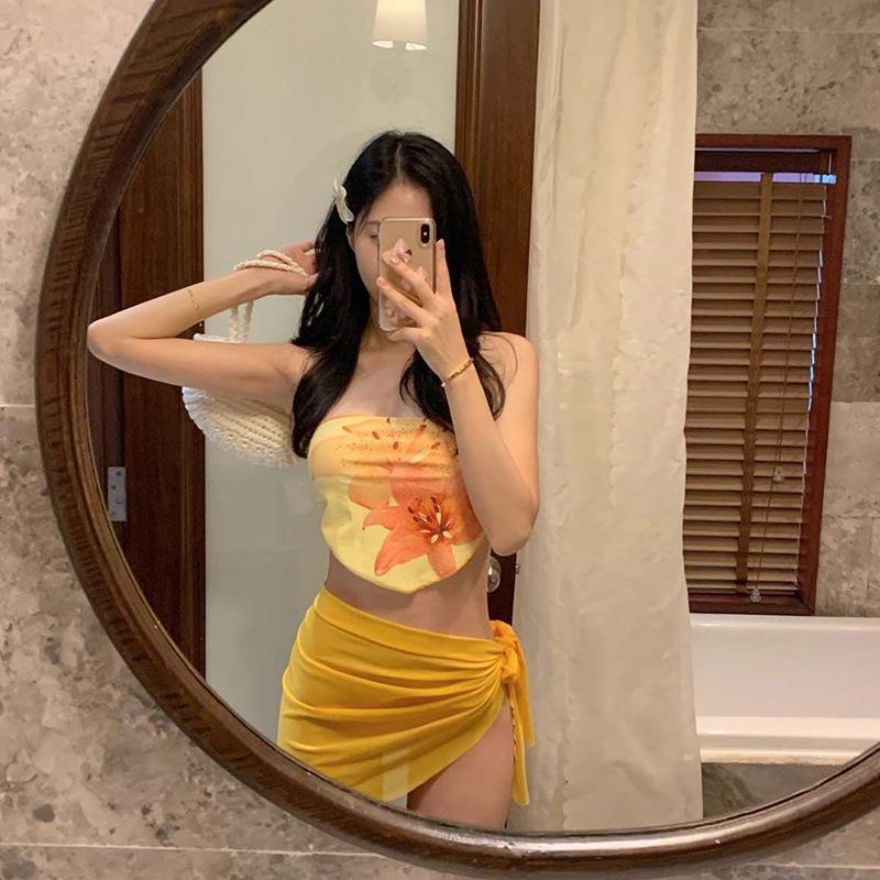 European and American Sexy Tube Top Internet Celebrities Pure Desire Bikini Women Small Breasts Gather White Three-piece Hot Spring Vacation Swimsuit
