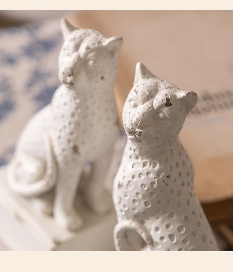 Vintage Waschbär Harz Buchstütze – Einzigartige Bibliotheksdekoration