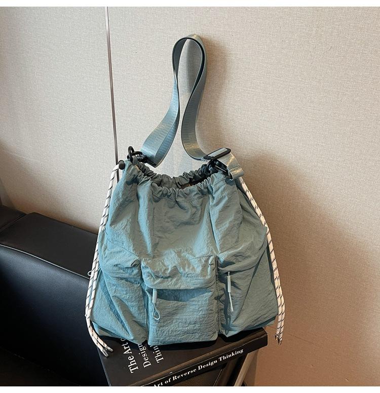 

Large capacity messenger bag commuter women s bag fashionable new shoulder bag синий