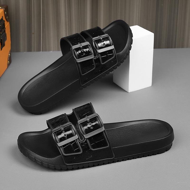 Slippers in summer, room shoes with soft soles, bathing couples, sandals, slippers outside the beach, wearing slippers in summer