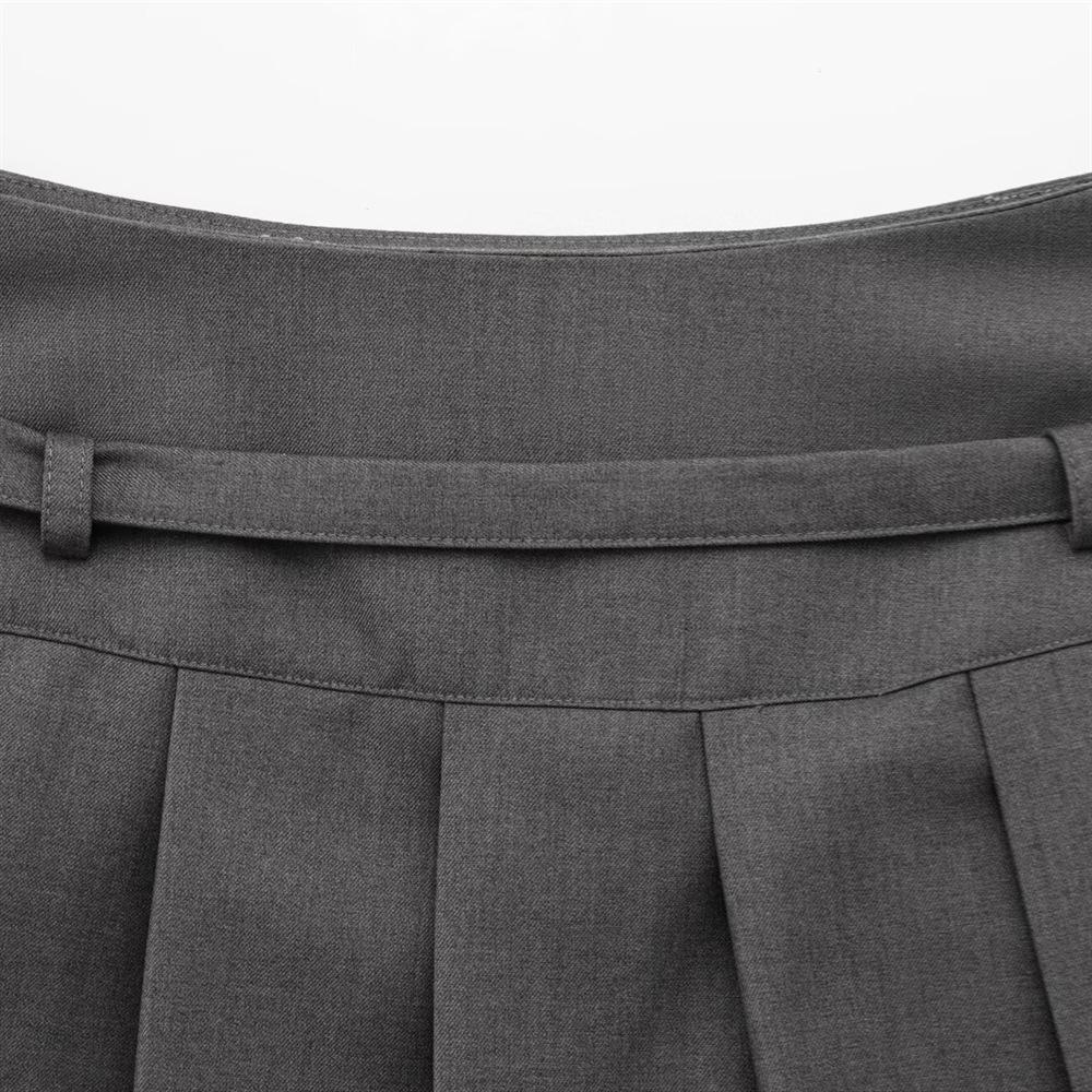 Frühling 2025 Damenmode: Schlanker Minirock mit hoher Taille und Falten, mit Gürteldetail