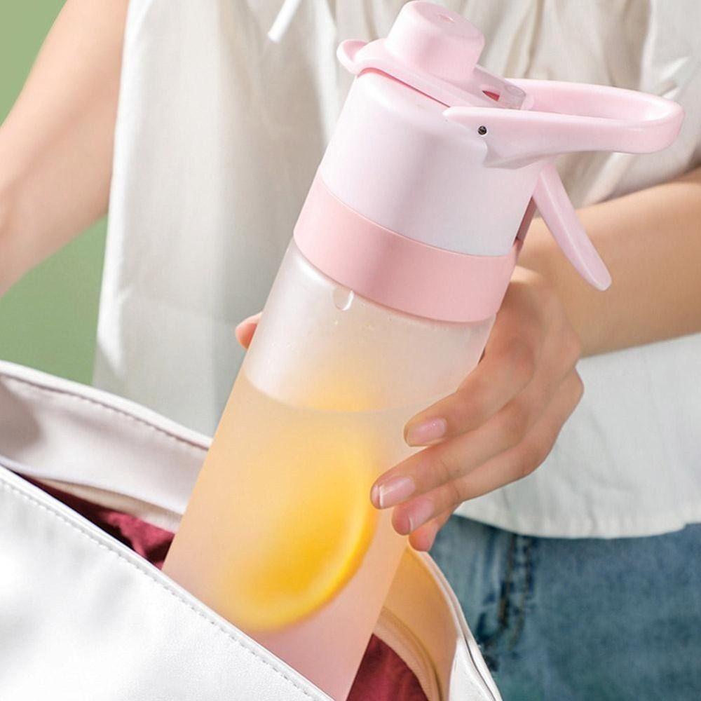 Large Capacity Water Bottle Spray Sports Water Cup Gradual Fog Surface Water Cup