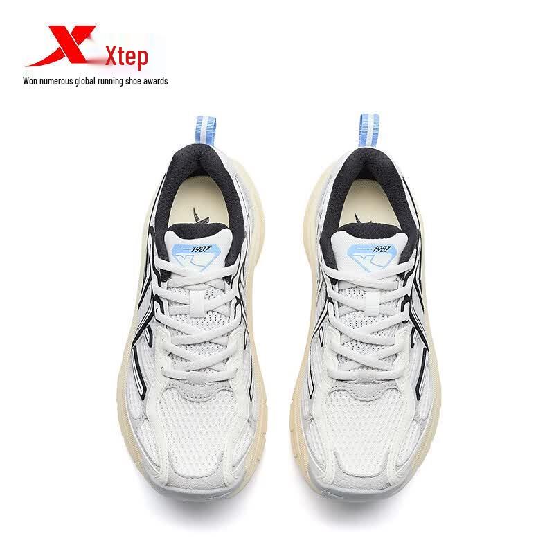 XTEP Women's 9743 Lightweight Shock-Absorbing Running Shoes