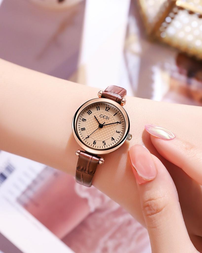 Vintage Style Ladies Watch With Water Resistant Quartz Movement For Gift Or Daily Wear