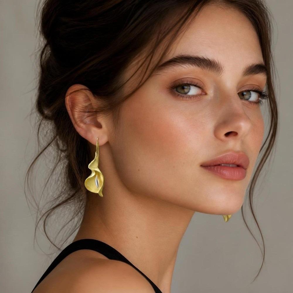 Lightweight Drop Earrings Twist Design Calla Lily Earrings Fashion Floral Dangle Earrings Women