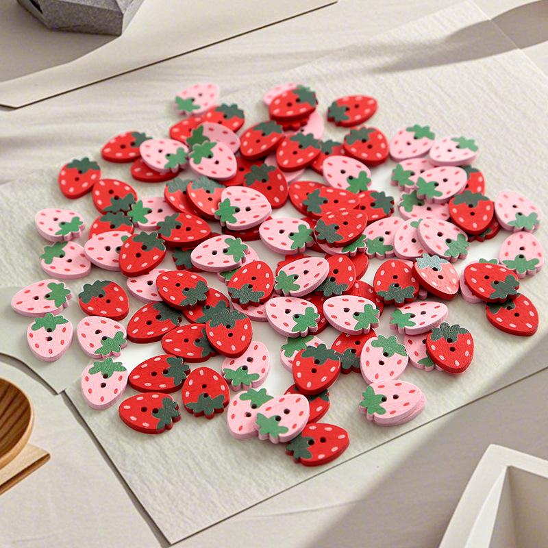 25 Stück/Beutel Erdbeerform Holzknöpfe 2-Loch Niedlich DIY Bekleidung Nähzubehör für Hemden Kleider Pullover Bastelknöpfe