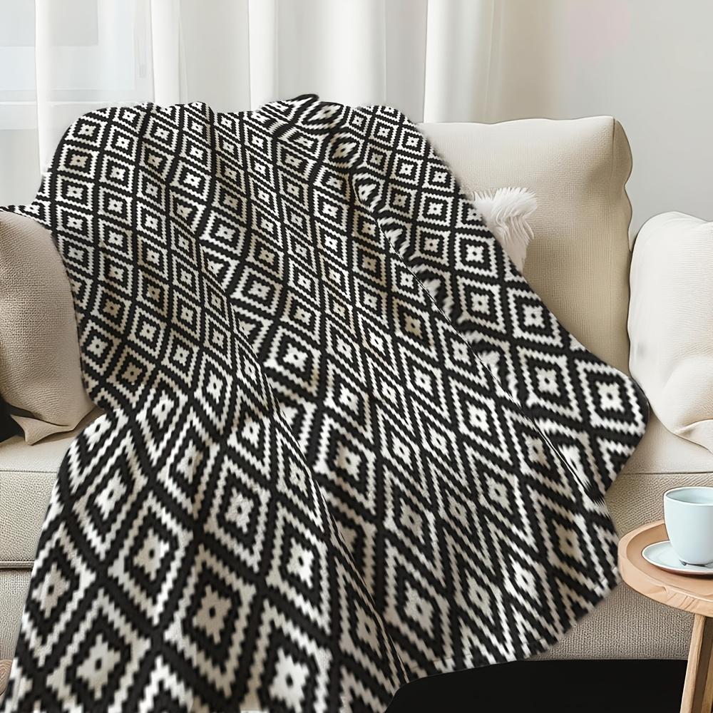 1pc Flannel Throw Blanket with Black White Geometric Diamond Pattern Cozy Couch Fashion Cover for Home Decor Perfect Holiday Gift for Family Friends