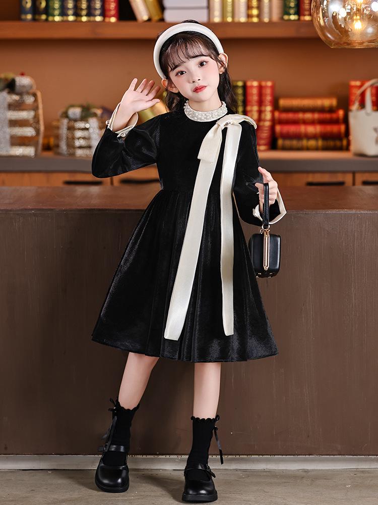 Autumn/Winter 2026 Girls' Exquisite Red Princess Dress - High-End Children's Fashion