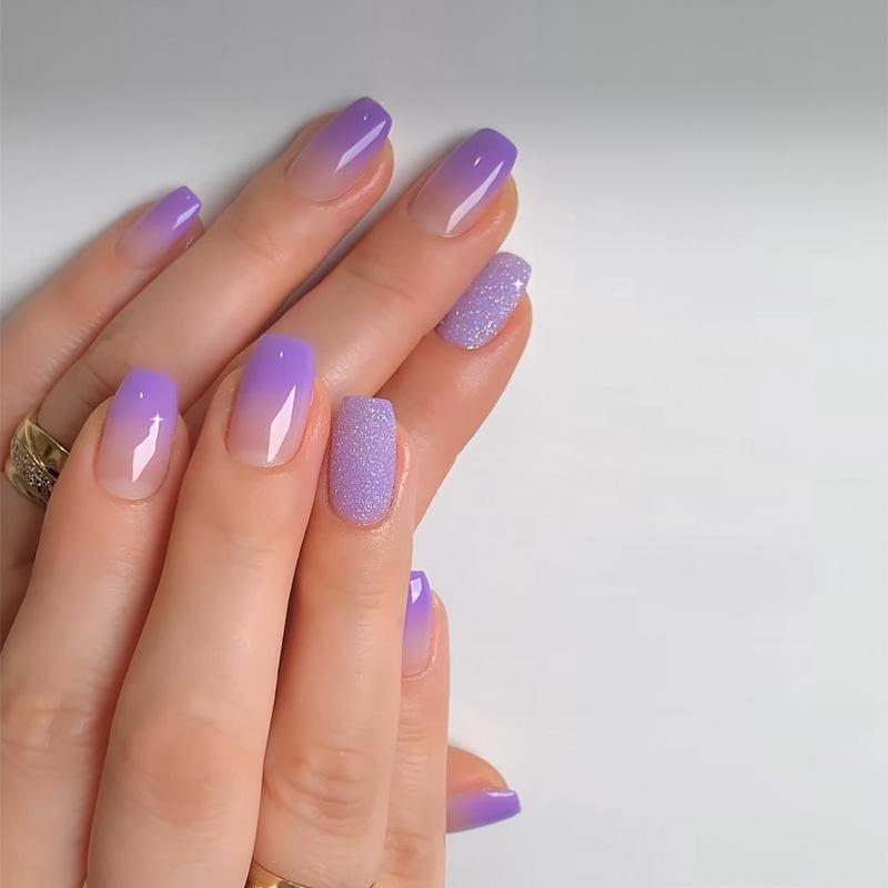 24Pcs Medium Short Square White Silver Glitter French Tip Press On Nails Full Cover Fake Nail Art Tips