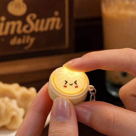 1/2Pcs Keychain Pendant, Silicone Stress Relief Toy with Bright Light, Cartoon Steamer Design Portable Vent Toy for Kids Adults