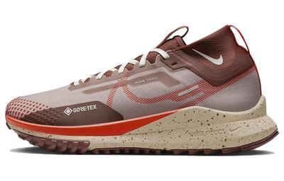 React Pegasus Trail 4 Gore Tex Diffused Taupe Dark Pony Sail Picante Red Dámské DJ7929-200