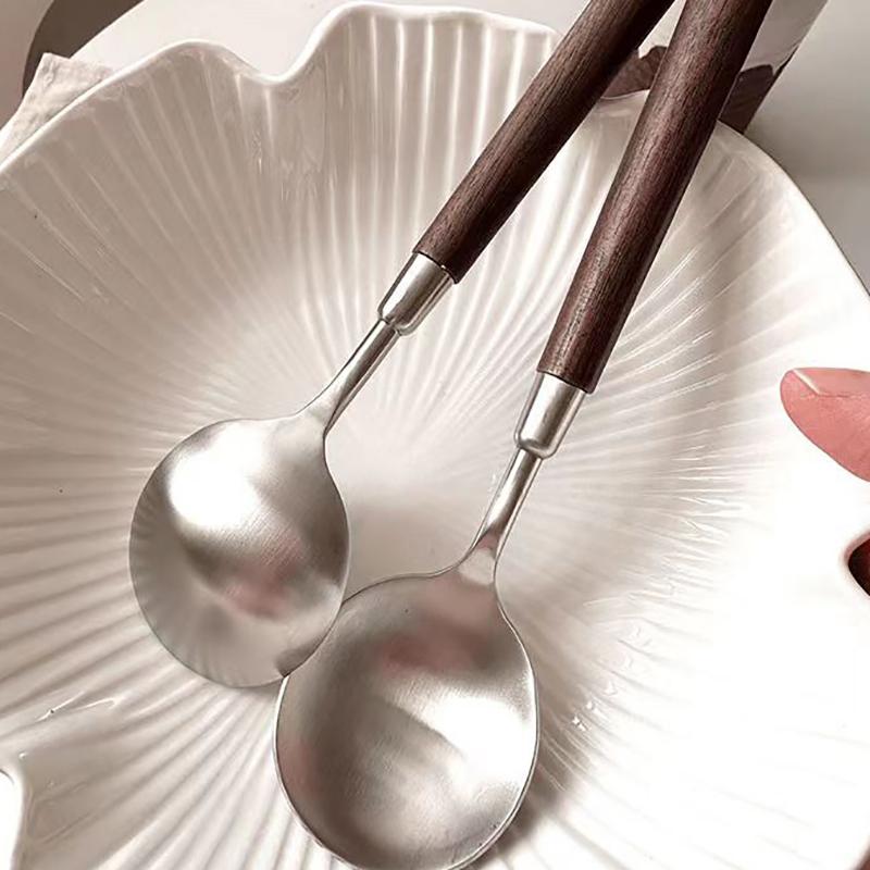 1 stk. Rustfrit Stål Imitation Træhåndtag Bestik Sæt Bordtøj Klemme Vestligt Bordtøj Dessert Suppeske