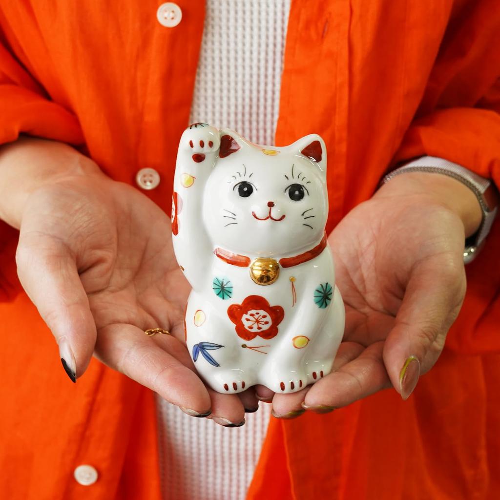 Fukubeya Kutani Ware with and plum blossom with red Traditional lucky right paw for good fortune and interior decoration and Maneki-neko (beckoning