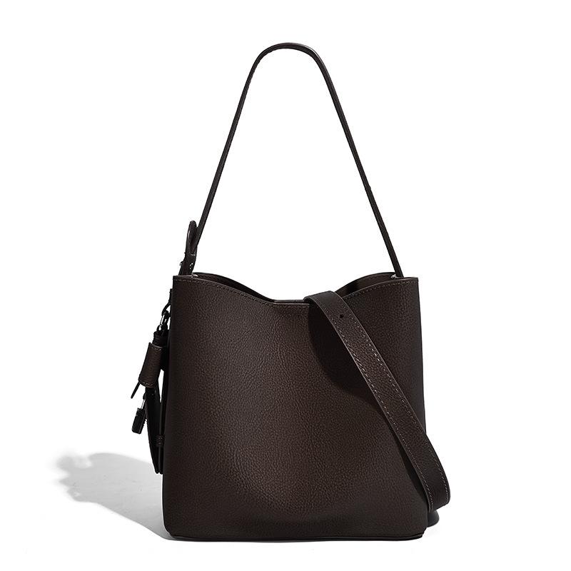 2025 New Lychee Pattern Bucket Bag Crossbody Bag European and American Retro Niche Design Large Capacity Bag Simple Women's Bag