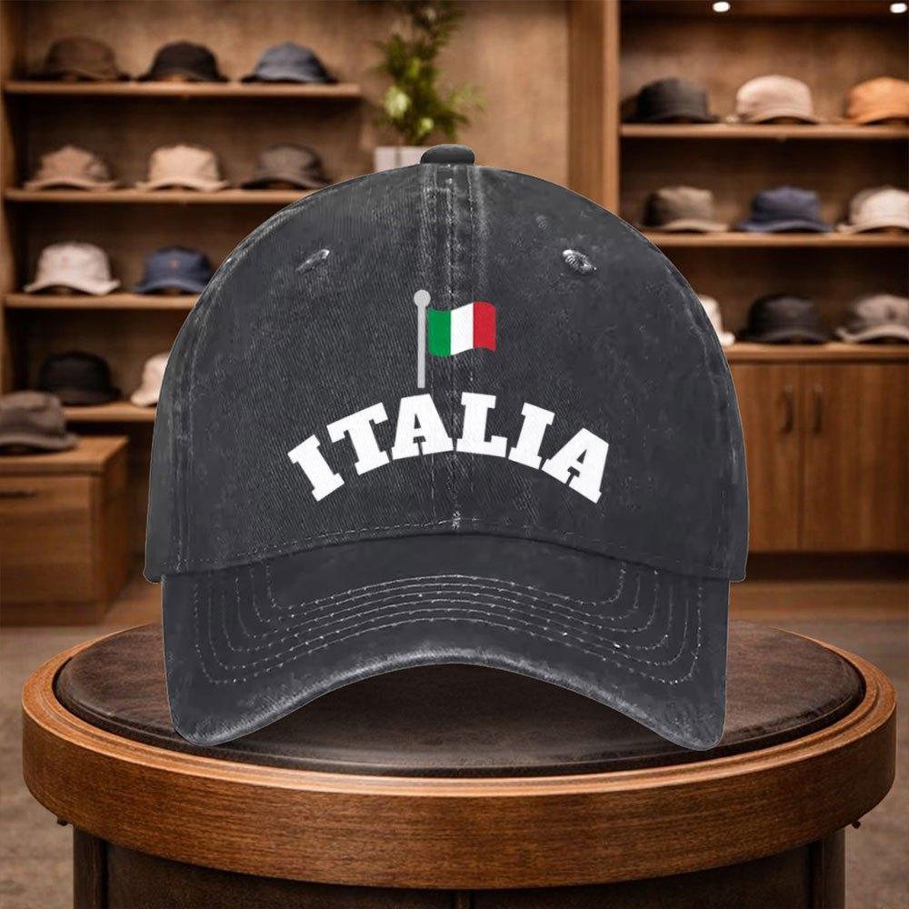 Eine Baseballkappe mit italienischem Flaggenaufdruck, ein lässiger Schirmhut, der stylisch und verstellbar für den Außenbereich ist, geeignet