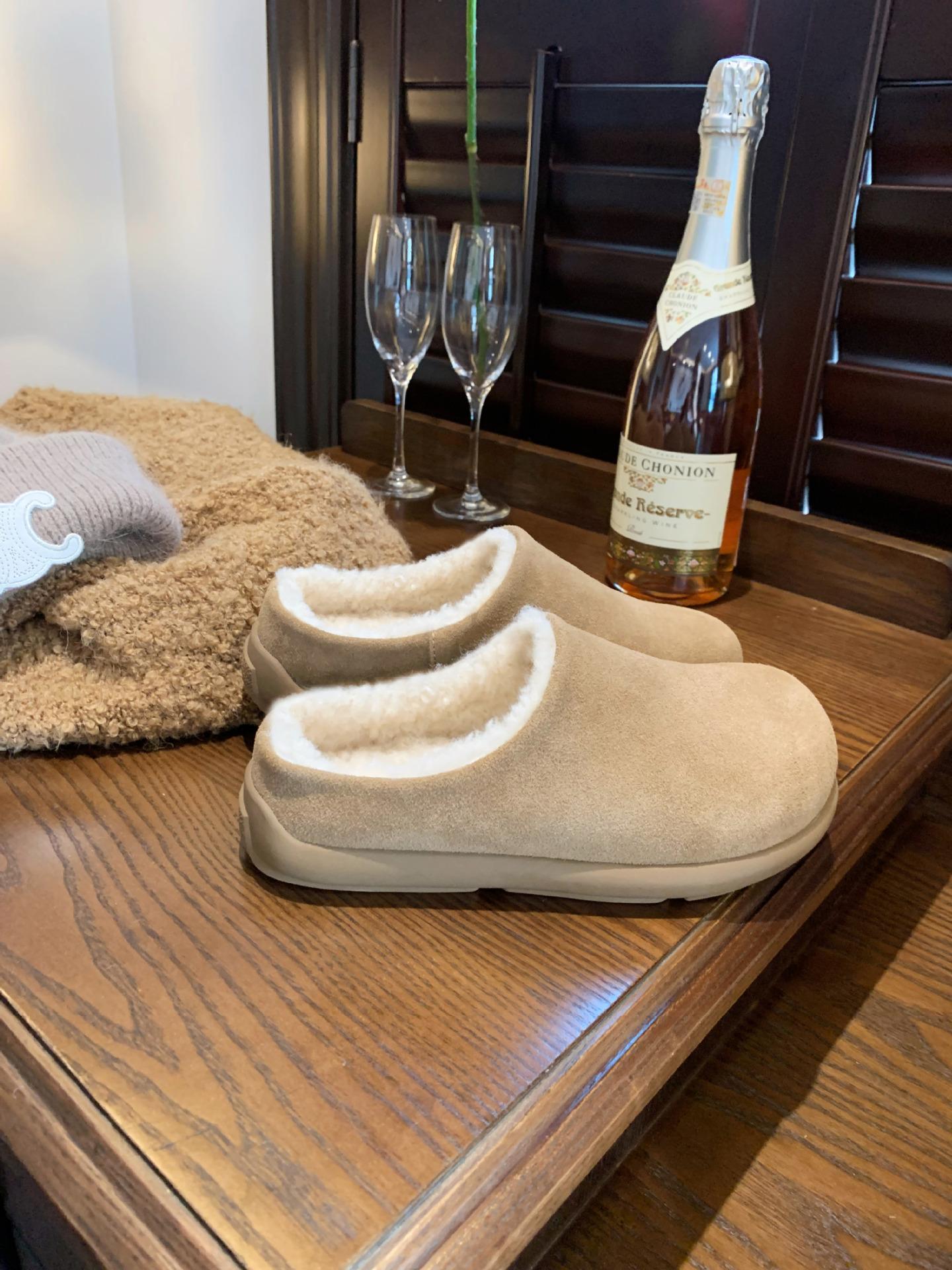 

Ленивый маленький картофель~ Плюшевые пушистые туфли для тепла, одна педаль Birkenstock полушлепанцы зимние ботинки женские 2025 зимние хлопковые туфли 40 хаки