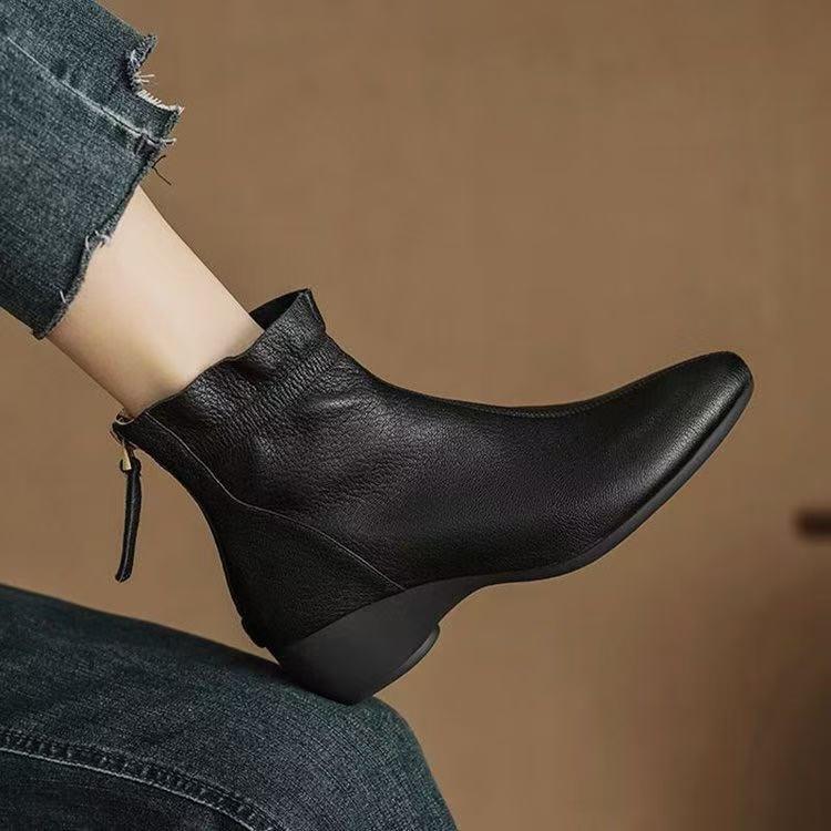 

Soft leather wedge small short boots women s new mid-heel single boots ruffle edge fashion Martin boots and bare boots in autumn and winter 2025 35