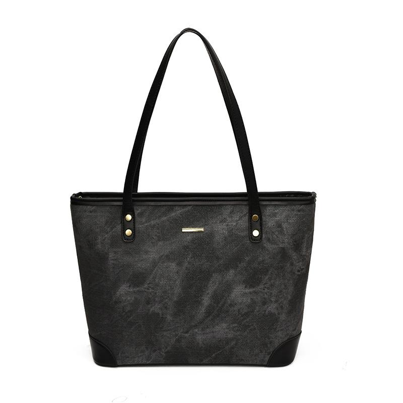 Fashion and Leisure Large-capacity Tote Bag Women's New Texture Contrasting Color Splicing Portable Commuter Bag Shoulder Bag