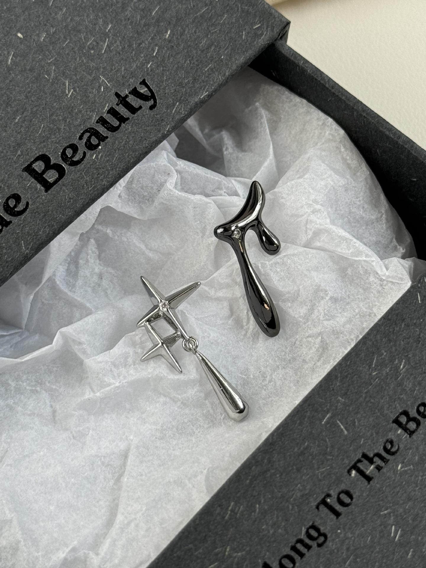 Super cool star glow zircon water drop gun black earrings asymmetrical cold wind hot girl hip hop stud earrings female sweet cool wind earrings